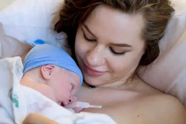 photo of mom with newborn